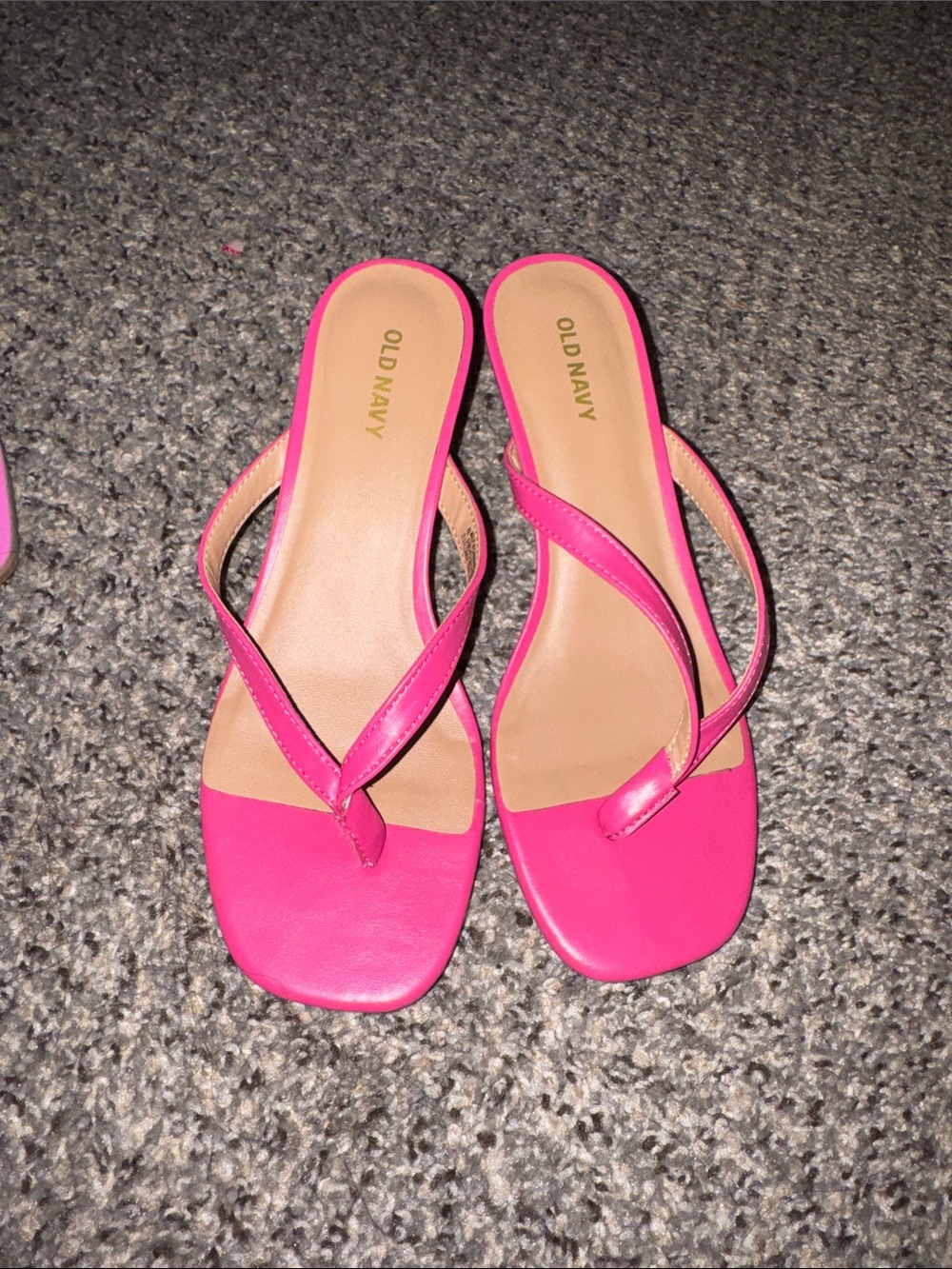 Old Navy Bright Pink Women's Square-Toe Flip Flop Sandals
